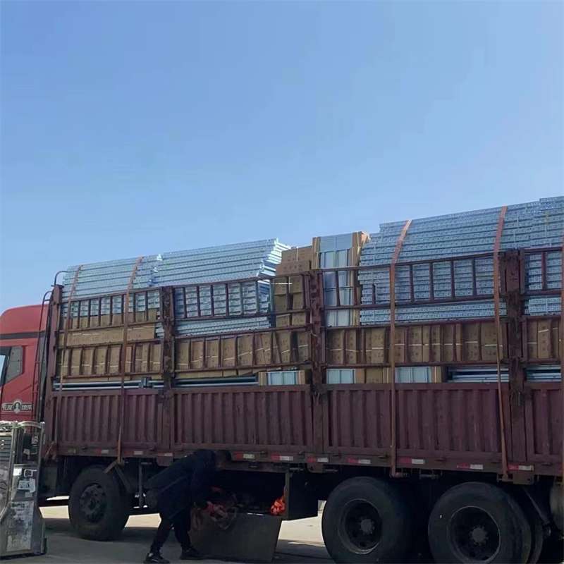 山东滨州博兴县到新疆阿勒泰富蕴县物流公司，一站式服务